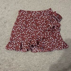 Red ditsy floral mini skirt size XS